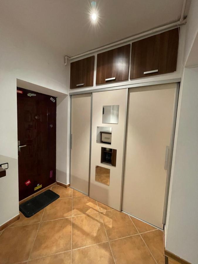 Maan Central Apartment Pet Friendly Location Брашов Экстерьер фото