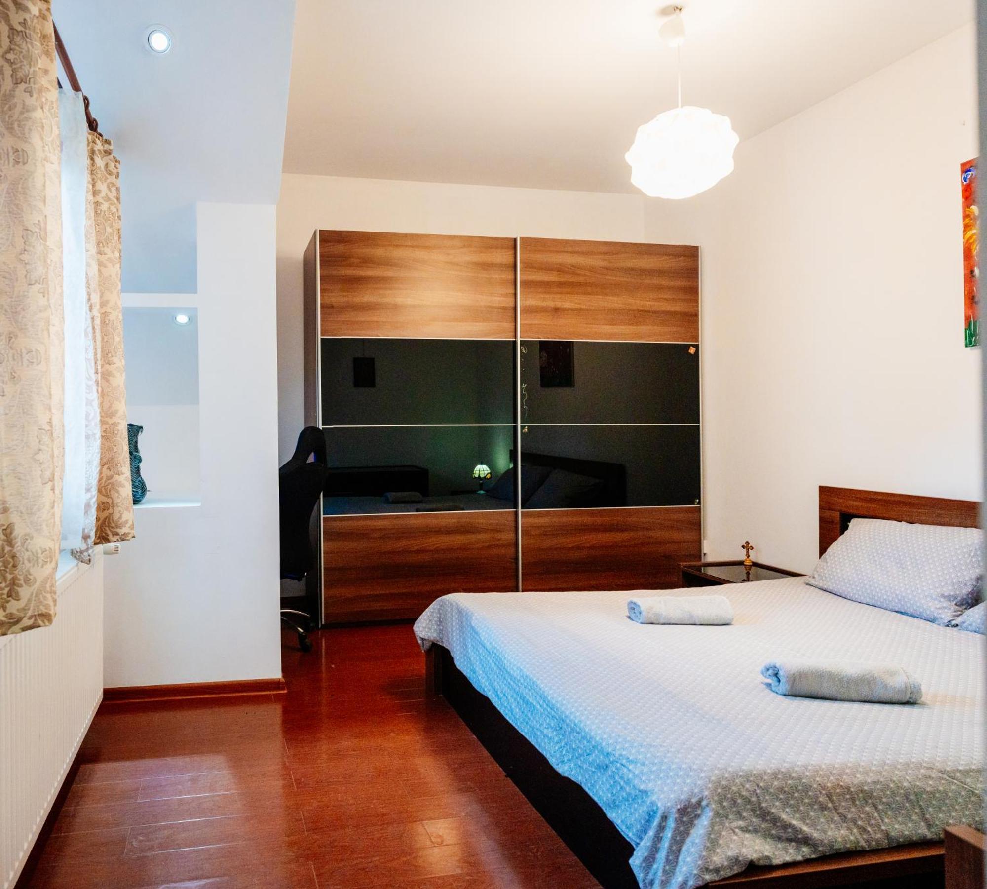 Maan Central Apartment Pet Friendly Location Брашов Экстерьер фото