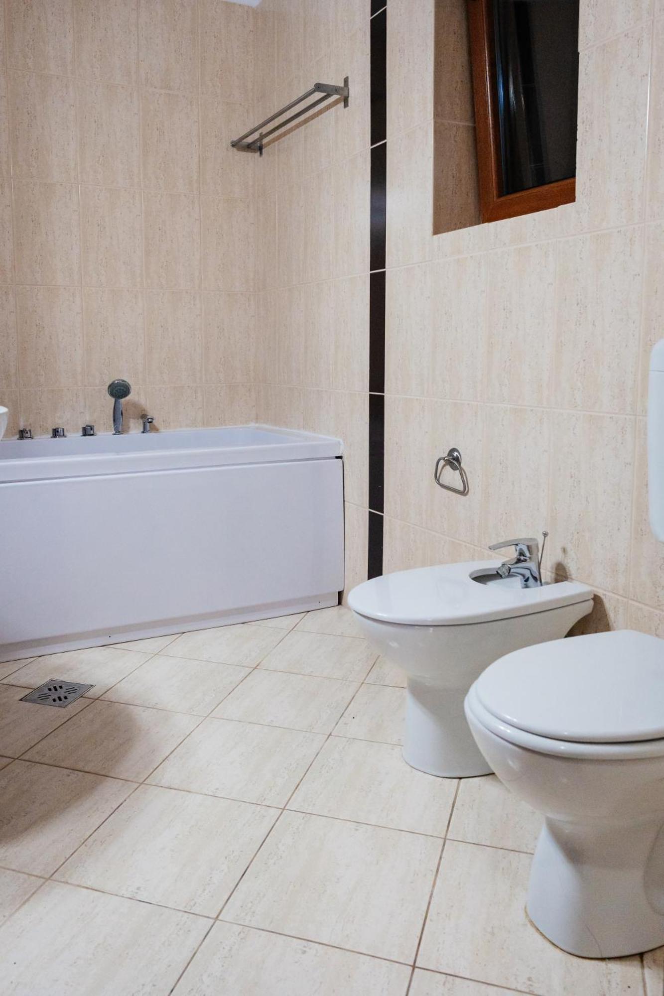 Maan Central Apartment Pet Friendly Location Брашов Экстерьер фото